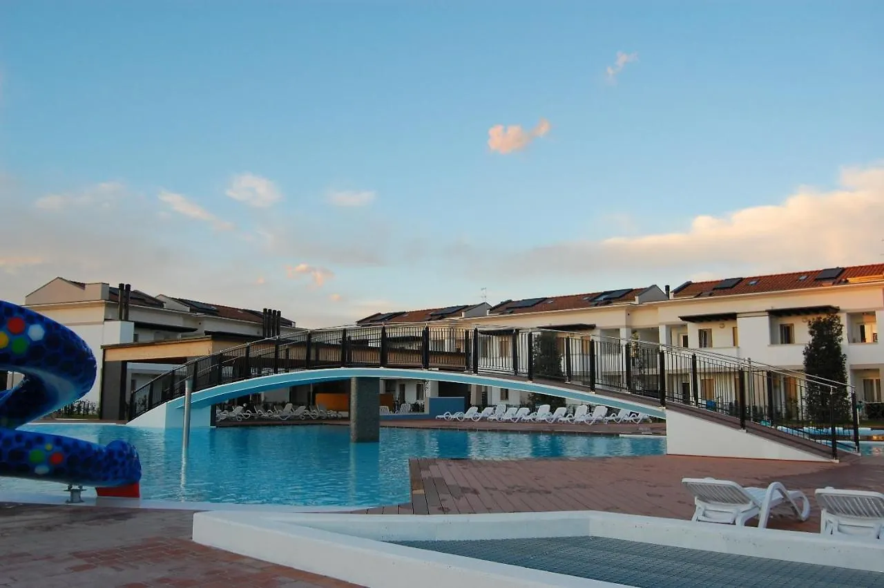 Relaxing Apartment In A Village With Swimming Pool بيبيوني