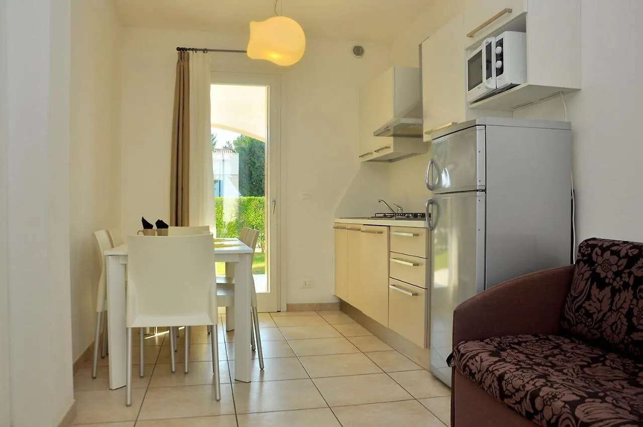 Relaxing Apartment In A Village With Swimming Pool بيبيوني