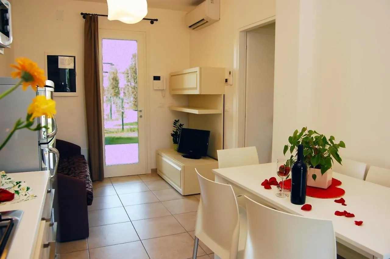 Relaxing Apartment In A Village With Swimming Pool بيبيوني 0*,